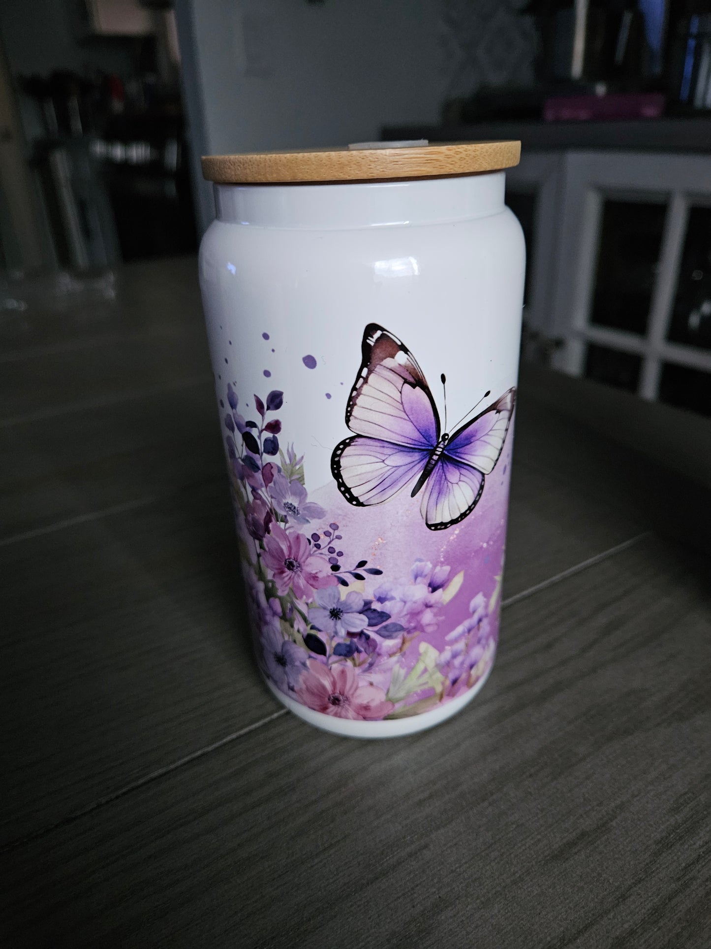 Purple butterflies glass can